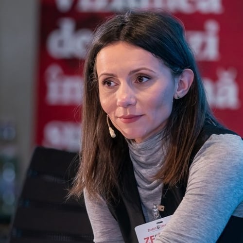  Roxana  Petrescu Profile Picture